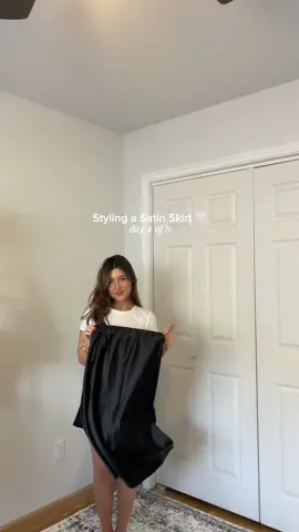 Styling a Satin Skirt | Day 4 of 5 🖤💫 #satinskirt #fallfashion #princesspolly #amazonfashion #outfitinspo #OOTD 