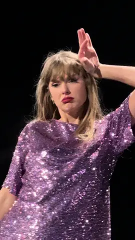 LIGHT PURPLE SLAYYY #taylorswift #erastour #swiftie #swifttok #swifttok #theerastour #taylornation #antihero #midnights 