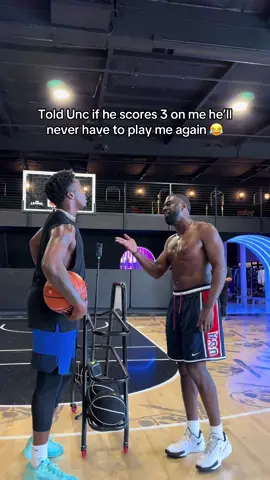 Told Unc if he scores 3 on me he’ll never have to play me ever again 😂 @ChrisBHaynes 