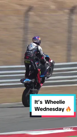 That’s how we like to start the day! 🚀 Happy #WheelieWednesday everyone 🤙 #PortugueseWorldSBK 🇵🇹 #WorldSBK #motorcycle #motorsport #racing #sportsontiktok