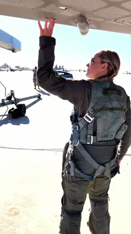 #female #pilot #aviation #army #military #aircraft #usairforce #america 