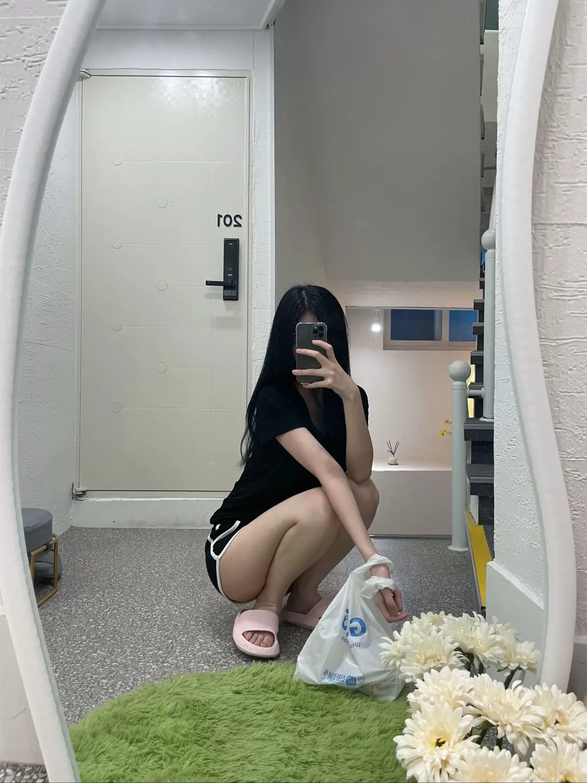 마지막 사진 뭐 샀게요😏 #편의점룩 #여름코디 #편의점 #편의점간식추천 #추천간판 