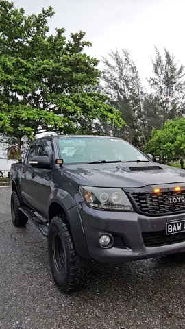 kampung style saja, mun gnya kelapa sawit tebawa jua ni🤣 #hilux #capcut #fyp #rainyday #CapCut #profender #vigo 