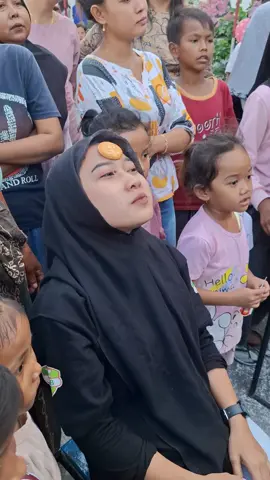 Lomba makan biskuit kocak🤣🤣 WBB DALAM BERITA #lombamakanbiskuit #kocak #fypシ #fyp #lomba17agustus #wartegbumibahari 