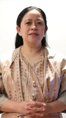 Ketua DPR RI Puan Maharani menanggapi soal dinamika yang terjadi terkait putusan Mahkamah Konstitusi (MK) soal Pilkada. Ia juga memberi apresiasi kepada seluruh elemen masyarakat, termasuk mahasiswa, yang menggelar aksi untuk mengawal putusan MK itu. Seperti diketahui, berbagai elemen masyarakat hari ini menggelar demonstrasi di Gedung DPR karena Baleg DPR menyetujui melakukan revisi UU Pilkada yang tidak sejalan dengan putusan MK. Puan mengingatkan, DPR sebagai lembaga negara harus menjalankan tugas sesuai konstitusi. Ketua DPR RI Puan Maharani memastikan, DPR akan terus mencermati berbagai pandangan atas putusan MK mengenai UU Pilkada. Ia juga berterima kasih atas aspirasi dari seluruh kalangan masyarakat terkait hal ini. Mantan Menko PMK itu mengajak semua pihak untuk bekerja demi Indonesia yang semakin maju, sejahtera, dan berkeadaban. Ia juga mengingatkan bahwa DPR memiliki kekuasaan adalah atas restu dari rakyat. #PDIPerjuangan #SatyamEvaJayate #bantengmotret #sumedang #fypシ #pyp #fypage #foryou #fyp #fiiiiiiiiiiiiiiiiiiiiiiiiiiiiiiiiiiiiip #fiiiipppppppppppppppppp 