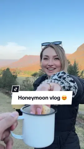 Come and spend the day with us on honeymoon 😍 It feels like we living in a dream 🥺 #southafricancouples🇿🇦 #relatablecouples #couples #stayathomewife #marriedcouples 