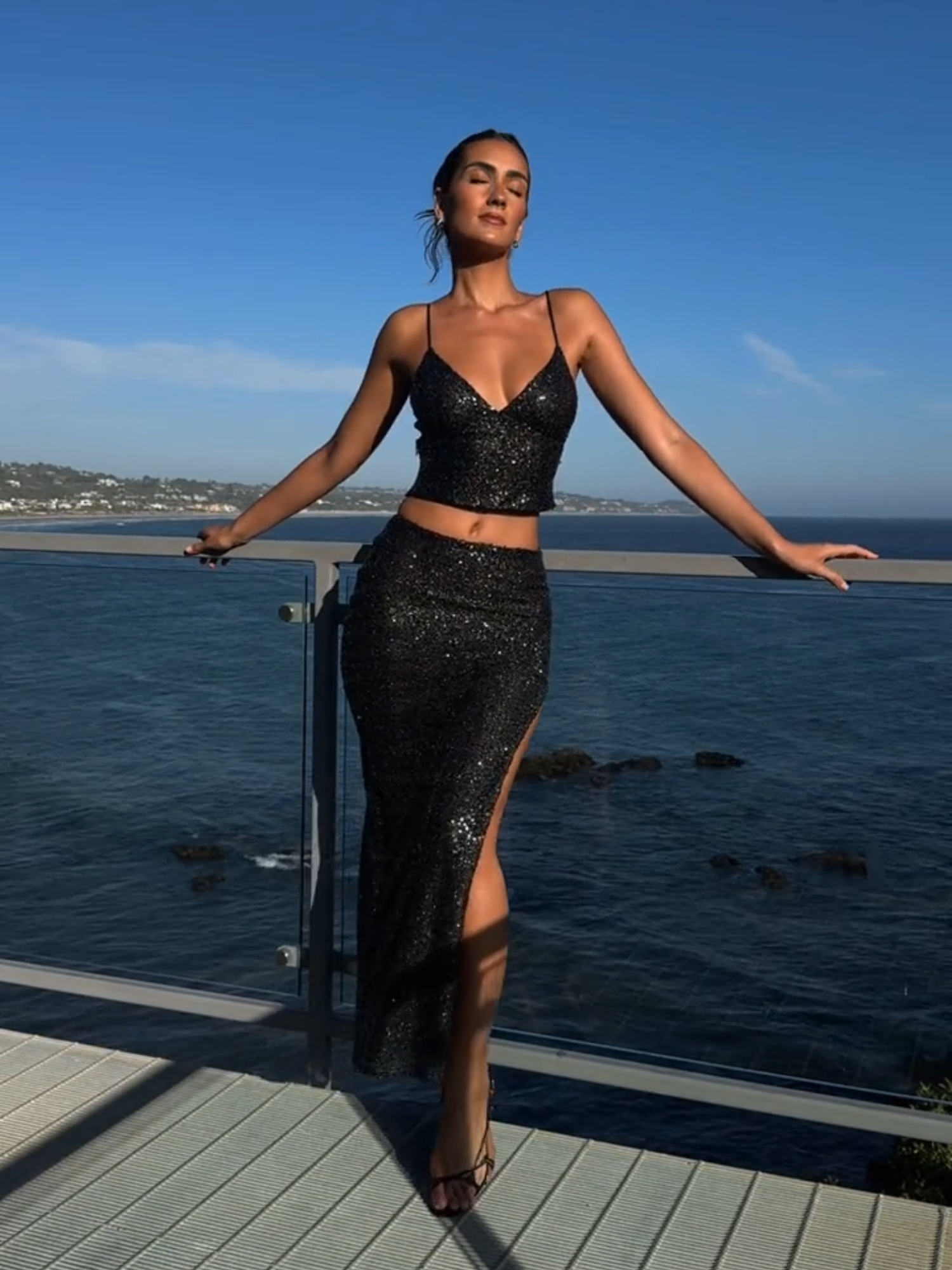 The sparkliest co-ord ✨  #ohpolly #ohpollydress #sparkle #blackdress #shine #maxidress #holidaydress #vacationdress #vacation