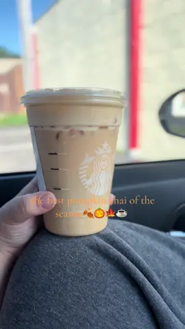 so it begins.. #starbucksfalldrinks #pumpkinchai #falldrinks #fall #pumpkin #autumnvibes #starbucks #caffeine #firstday 