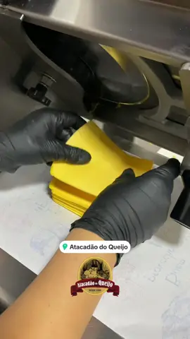 TEM LANCHONETE, PIZZARIA OU OUTRO ESTABELECIMENTO QUE UTILIZA FATIADOS? Entre em contato conosco e solicite um orçamento. Adaptamos a gramatura da fatia de acordo com a sua necessidade. 📸 QUEIJO PRATO FATIADO 15g 🚩 Av Marechal Deodoro da Fonseca, 405 Centro Monte Alto, SP Acompanhe todas as novidades pelas nossas redes sociais @atacadaodoqueijo 🧀🍷 #montealto #montealtosp #atacadaodoqueijo #atacadao #queijo #atacadão #atacadãodoqueijo #ofertas #promocao #taquaritinga #vistaalegredoalto #jaboticabal #catanduva #pirangi