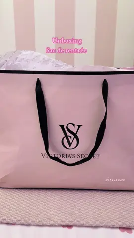 Mon Sac de rentrée pour la 3eme 😍 { Sinda }  #backtoschool2024 #unboxing #victoriassecret #school #fyp #pourtoi #viral @Victoria’s Secret 