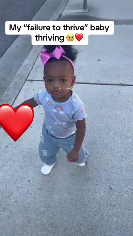 #greenscreenvideo look at y’all neice😭❤️🙏🏽 God is so good i cant thank him enough! #failuretothrive #thriving #gtube #ngtube 