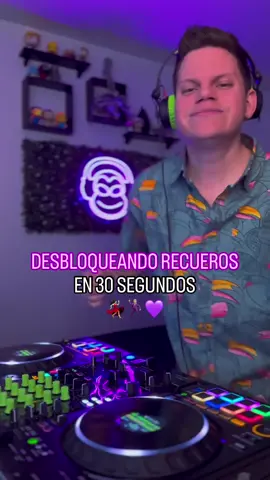 Esas épocas cuando el latinpop estaba de moda 💜 ¿con cuántos de estos temas bailaste? 💃🏻🕺🏼 #latinpop #mix #clasicos #dj #top #hits #latino