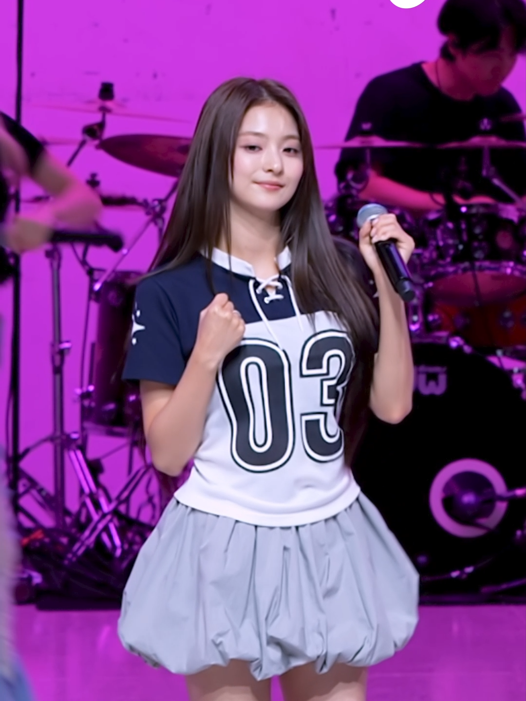 [it’s Live] fromis_9 (프로미스나인) - “Supersonic” 미방분 1인캠 이나경 ver. #itsLive #fromis_9 #Supersonic #프로미스나인 #Fancam #직캠 #KPOP #잇츠라이브