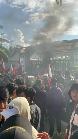 #demoputusanmk #demo #demoputusanmk2024 #putusanmk #demosamarinda #demodprd #samarindakaltim #kaltim #demokaltim#