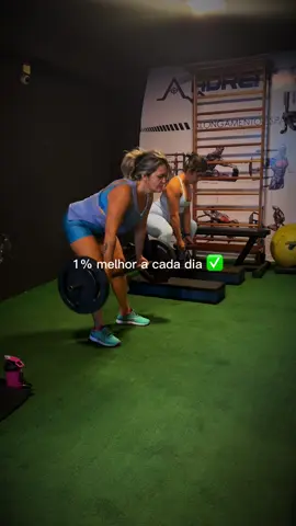 Eu e minha parceira de treino 💪🏼#Treino #CapCut #gymmotivation @🌻🌻🌻Lucy Ferreira  