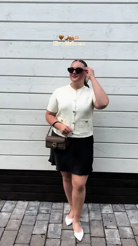 Tän päivän asu💌 @Coach #OOTD #päivänasu #asu #hame #outfit #zara #coach #coachbag #outfitinspiration #asuinspiraatio #outfitcheck #tyyli #aurinkolasit #tamaris #aesthetic #foryou #fyp 