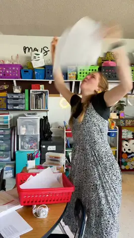 This was filmed after school hours… #teachersoftiktok #teacherlife #fypage #chrisleyknowsbest #teacherbesties @DeAnne Lee 