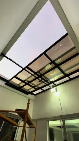 TECHO CORREDIZO AUTOMATICO INTELIGENTE #techopropio #techocorredizo #techodevidriotemplado #domoautomatizado #techointeligente #domoautomatico #terrazas #cierredeterraza #automatico #vidriotemplado #arquitectura #diseñodeinteriores #decoraciondeinteriores #roofgarden
