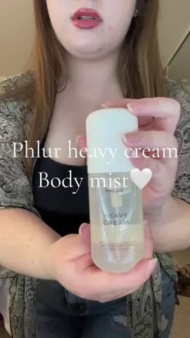 @Phlur Fragrances Phlur heavy cream body mist🤍#bodymist #perfumetiktok #perfume #fragrance #fragrancetok #fragrances #heavycream #phlurfragrance #phlurperfume #creatorsearchinsights 