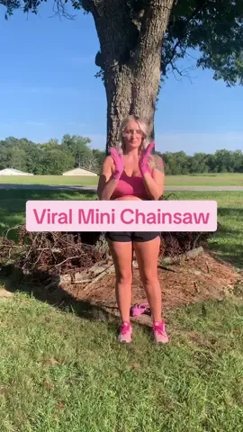 @Smartsaker viral mini chainsaw review #fyp #garden #chainsaw 