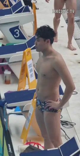 Jump into swimming pool! Các VĐV bơi lội Đông Nam Á khởi động trước buổi thi chính thức ở Sea Games 2023. Trong số các tài năng đó có Phạm Thanh Bảo (Việt Nam), Maximillian Ang Wei (Singapore)... Jump into the swimming pool! Southeast Asian swimmers warm up before the official competition at the 2023 Sea Games. Among those talents are Pham Thanh Bao (Vietnam), Maximillian Ang Wei (Singapore)... #athlete #sports #vđv #thethao #daihoithethao #swimmingpool #superstar #swimming #hotboy #asean #asia #asean #cambodia #campuchia #traidep #bơi #boiloi #vdv #sport #pool