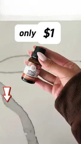 Olibanum oil is very important in my daily life, and it is incredible that it is so cheap.🙊🙊#skincare #SelfCare #skin #frankincense #essentialoils #holisticskincare #naturalskincare #botoxnatural #botox #gurunanda #tiktokmademebuyit #foryou #fy 