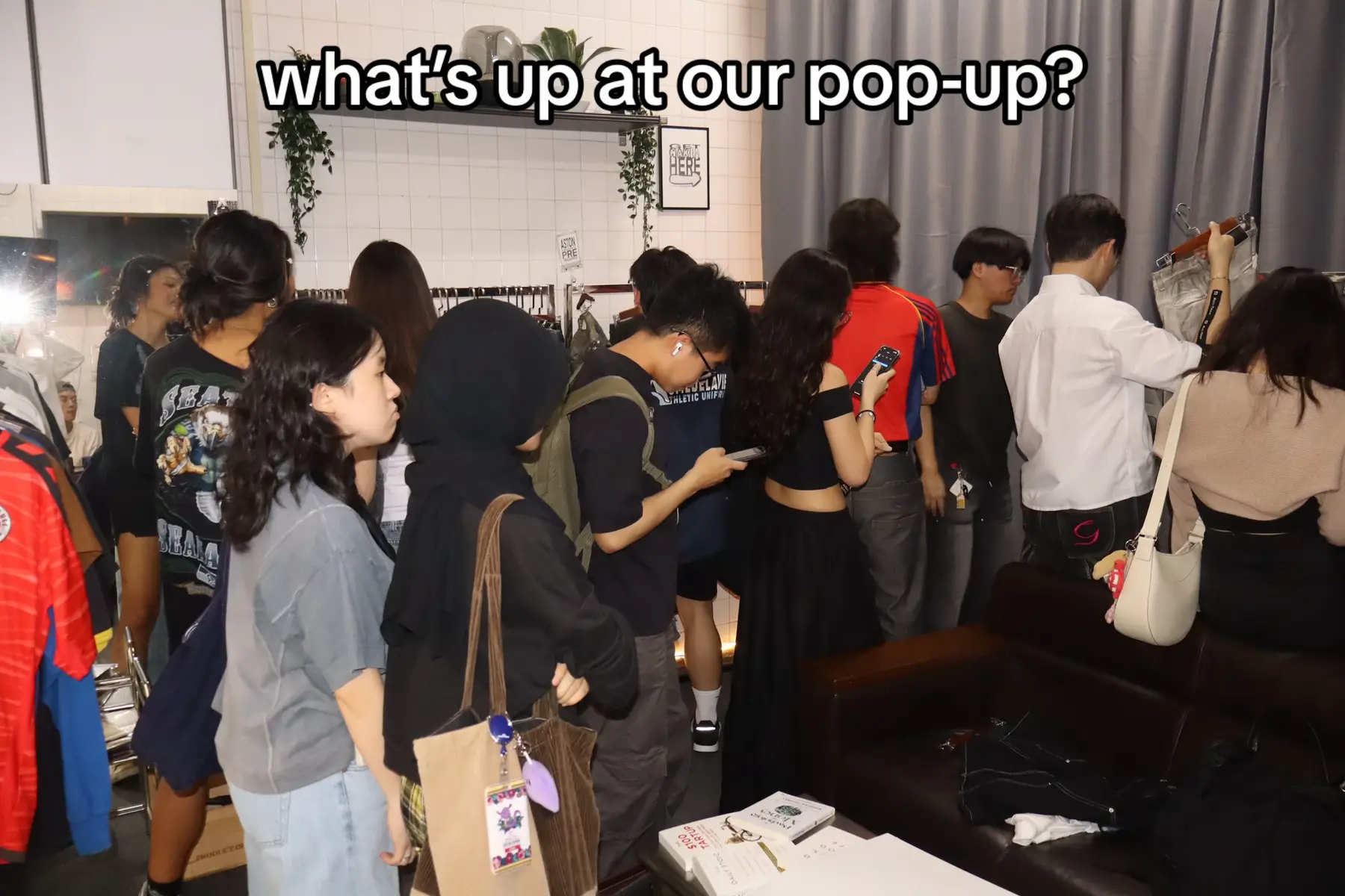 come down noww. #sgfashion #sgfyp #sgtiktok #fyp #sgviral 