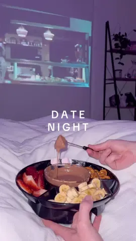 Move nights at home + choc fondue 🥹🍫🍓🫶🏽 #movienight #datenight #datenightathome #projector #movienightideas 
