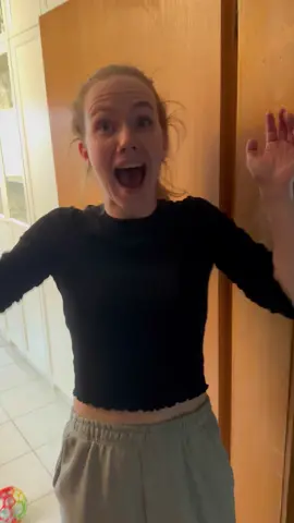 Was machen Sie hier? 👻 Girlfriend Special Teil 5 @N O R A #scarecam #scareprank #erschrecken #prankwars #tiktokreviews #foryou #fyp #scream #wasmachensiehier