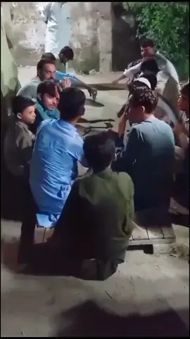 سیمی فائنل میچ تھا، اپنے سگے رشتہ دار بھی سارے مخالف ٹیم کو سپورٹ کر رہے تھے، یہ میرے سامنے سارے اس لیے بھیٹے تھے کہ پریشر میں ڈال کر نشانہ خطا کریں، لیکن ہم پریشر لینے والے نہیں پریشر ڈالنے والے کھلاڑی ہیں الحمدللہ  #pakhtoonculture 🏹🏹🏹 #teerandazi🛶 #swabiwall #viralvideo @Touqeer Swabiwall @Rasheed Jan @Hareem gul @🚩🇦🇫BACHA GE🇦🇫🚩 @🌜 ̶R̶O̶i̶i̶ ̶S̶A̶L̶A̶R 🌛 