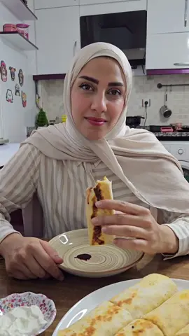معقول نكون هيك منفكر بس ما منحكي😂😂 #hasanandhawraa #couple #comedy #كوميدي #arabcouple 