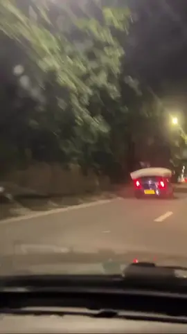 Holding onto the mattress for dear life while bombing it down the Hayes Bypass 😭😭 #UB1UB2 #London #Hayes 