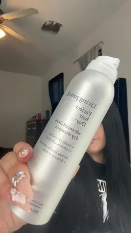 Tip para cabello grasoso🫶🏻 #hairtips #fyp #fashionistafaves #tiktokshopbacktoschool #haircare 