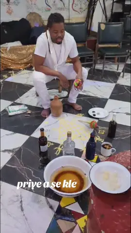 Priye a se kle! Manman'm toujou di ou bezwen konnin priye dyo  paske lapriye a se kle!  ayiboboooo! #vodouceremony #haitiandrums #haitiantiktok #ezilidanto #haitianvodou #vodou 