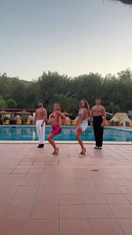 Amici ballerini in vacanza> @alessiadalmonte_  @K E K K O🦋  @G E N N A R O 