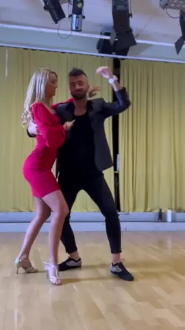 #kizomba #dance #pourtoi #vira #virale  @Vl_LIKH  @♡ 𝕄𝕚𝕝𝕝𝕒𝕤 ♡  @Vl_LIKH 
