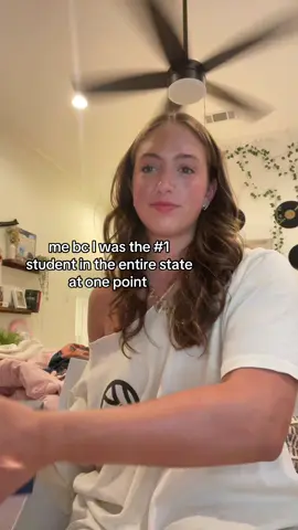 Ur sign to go study and be an academic weapon #fyp #smart #student #relateable #foryou #academicweapon #honorsstudent #school #study #fypシ゚viral #viral 