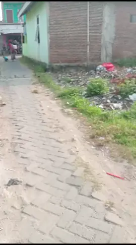 olah raganya mbak osa jalan sehat di pagi hari😁