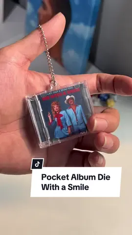 Die with a smile 🥺 #fyp #fypシ #diewithasmile #ladygaga #brunomars #viral #SmallBusiness #getostudios 