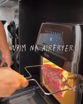 Cupim na Air Fryer? 😱 É isso mesmo! 🤤  Prepare-se para se apaixonar por essa maravilha crocante por fora e suculenta por dentro, feita na Fritadeira Forno 3 em 1 Oster de 12 litros! 🍗✨ Quer praticidade, versatilidade e sabor? Essa belezinha frita, assa, desidrata e ainda tem 9 funções pra você soltar a criatividade na cozinha! 🤯 Com 12 litros de capacidade, a família inteira vai se deliciar! 😍   Saúde e sabor andam juntos! Prepare pratos incríveis com menos óleo e muito mais crocância. 😋 E o design moderno? Vai deixar sua cozinha ainda mais linda! 🤩 Corre pra garantir a sua! Fritadeira Forno 3 em 1 Oster por apenas R$ 949,00 🏃‍♀️💨 Loja Online: www.outletdecasa.com.br Loja Física: Av. Moinho Fabrini n° 420, Bairro Independência em SBCampo/SP. #AirFryerOster #fyp #VideoViral #CupimNaAirFryer #SaoBernardoDoCampo #OutletDeCasa #CozinhaPrática #ReceitasDeliciosas