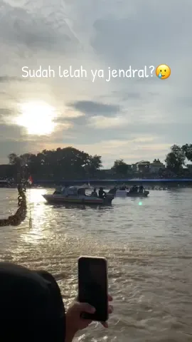 Dari 2011-2024 bukanlah waktu yg sebentar jendral,mungkin memang bukan eramu lagi jendral,tetap semangat ya jalur andalan pangean,semoga tahun depan kau kembali lagi dengan prestasi terbaikmu💪🏽💪🏽👍🏻👍🏻👍🏻#siposanrimbo #pacujalurkuantansingingi #tepiannarosatalukkuantan 