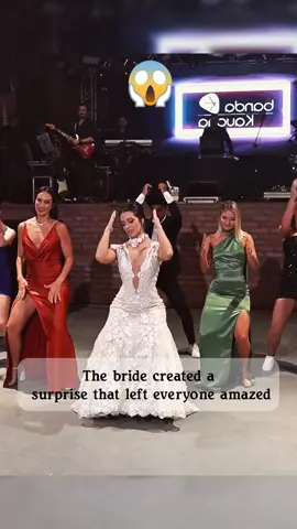 The bride created a surprise that left everyone amazed#trendding #Love #wedding #weddingtiktok #trending #bridal #groom #happywedding #fyp #trend #trending #fypシ#bride#viral #happy #popular#viral #happy #popular #foryou#dance#WeddingDance