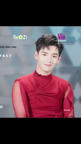 Phận làm Darling nhưng không buồn được quá nửa ngày.  Hùng Huỳnh vừa chia tay xong đã quay lại ngay. Anh bé quá là được các anh em đồng nghiệp yêu quý rồi. @Hùng Huỳnh  #HungHuynh  #FCHungHuynh #Darling #Proud_of_HungHuynh #DarlingloveHungHuynh #DarlingisalwaysbyHungHuynh #AllforHungHuynh #geminihunghuynh #gemini #huynhhoanghung #gemini黄辉雄 #黄辉雄 #darling 