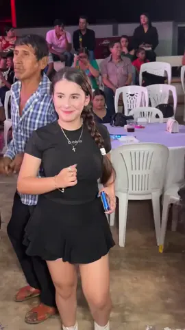 Bonita señorita de Coyuca de Catalan Guerrero #flaarma #tierracaliente #michoacan #baile #dance #foryou #parati #viral #fiesta #jaripeo #musica #belleza 