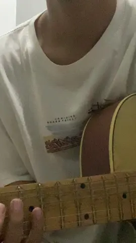 kurang sempurna dikit😞 #suratcintaunutukstarla #interlude #fyp #gitarcover #gitarcoverlagu 