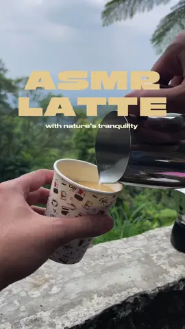 Fresh air, good coffee, great view 🍃 Milkinho Da Cerra nya @Sakha Coffee Roastery beneran tasty buat latte! Top notch 👌🏼👌🏼 #bialetti #brikla #bialettibrikka  #visitbogor #cafebogor #sukamantri 
