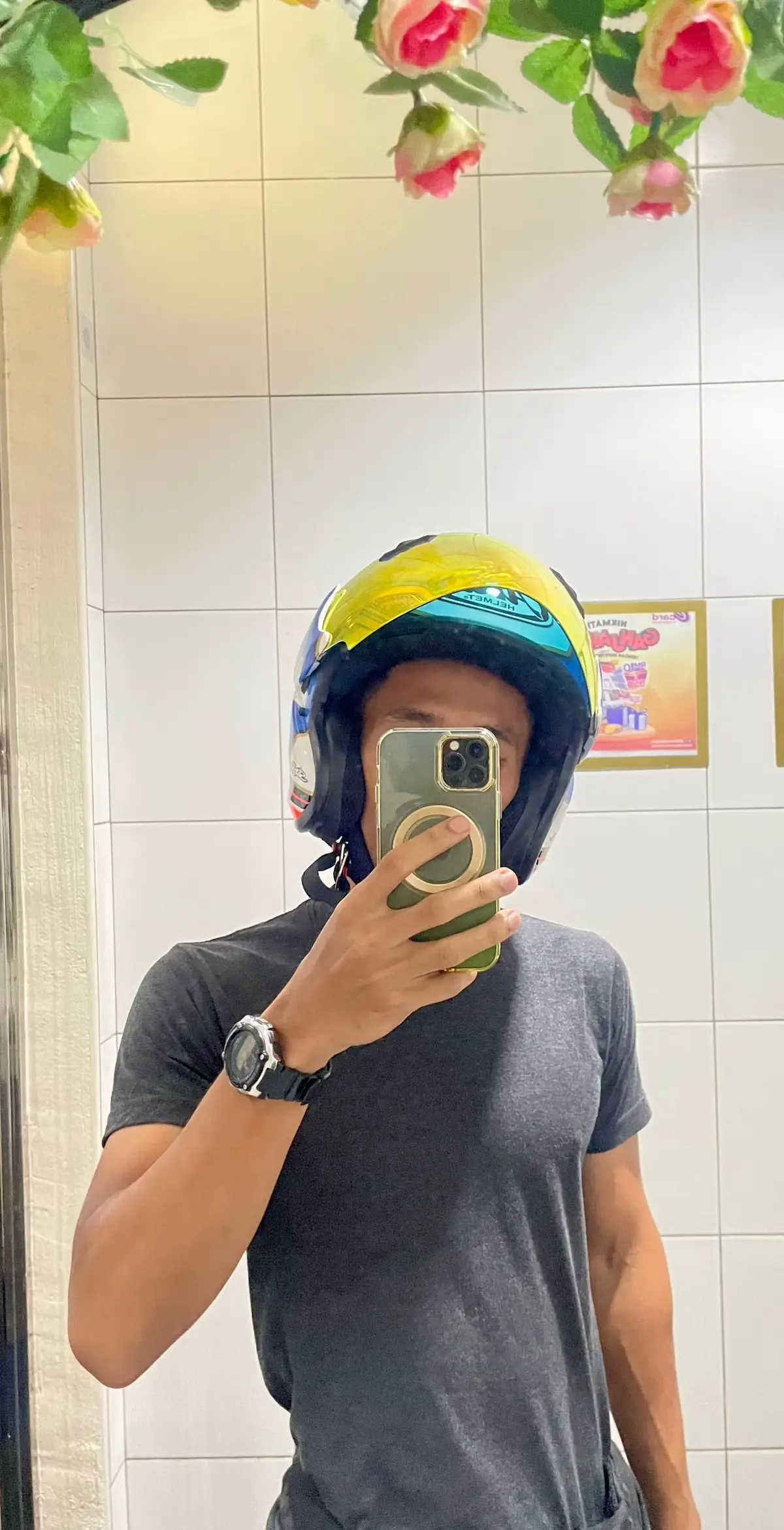 Jangan laju sangat bang kesian moto saya sampai asap putih keluar nak kejar moto abg🌚