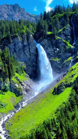 Staubifall  #staubifall #switzerland #waterfall #nature #naturevibes #swiss 