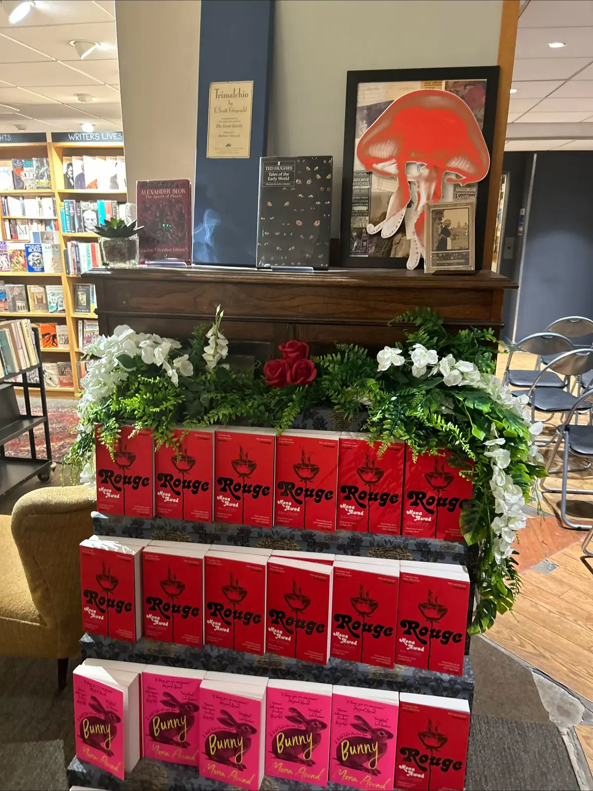 she was honestly the sweetest woman ever and she signed my book 🥹 #BookTok #booksigning #waterstones #london #bookstore #bookevent #books #bookish #author #weirdbooks #literaryfiction #gothic #horror #monaawad #rouge #reader #bookaesthetic #fyp 