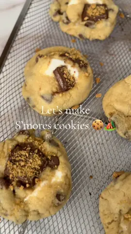 I bake them at 350 for 9 mins! I crave anything s’mores when im pregnant so these just hit differently 😮‍💨🍪  #smorescookies #cookies #ingredientsrecipe #EasyRecipe #recipeshare #delicious #pregnancy #pregnancycravings #33weekspregant 